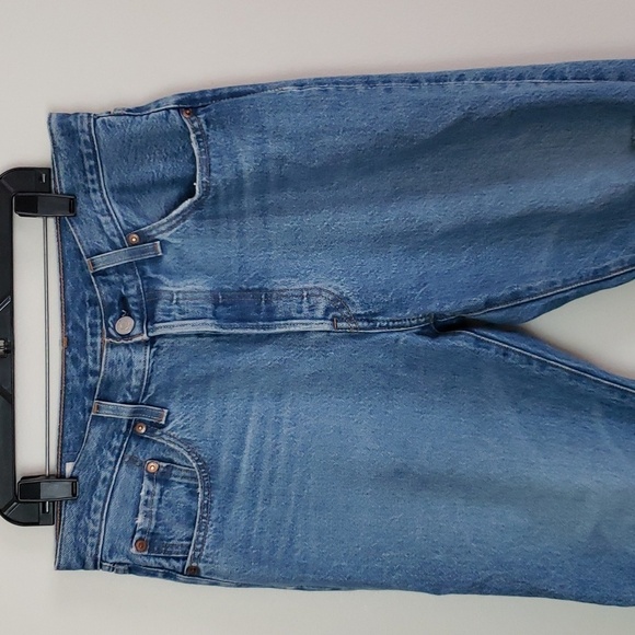 Levi's 501 medium wash straight leg jeans, quality denim, and button fly. - Picture 2 of 11